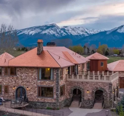 Villa with Amazing View